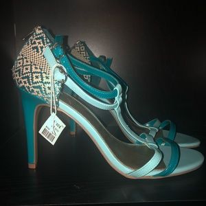 Christian Siriano strappy heels NWT